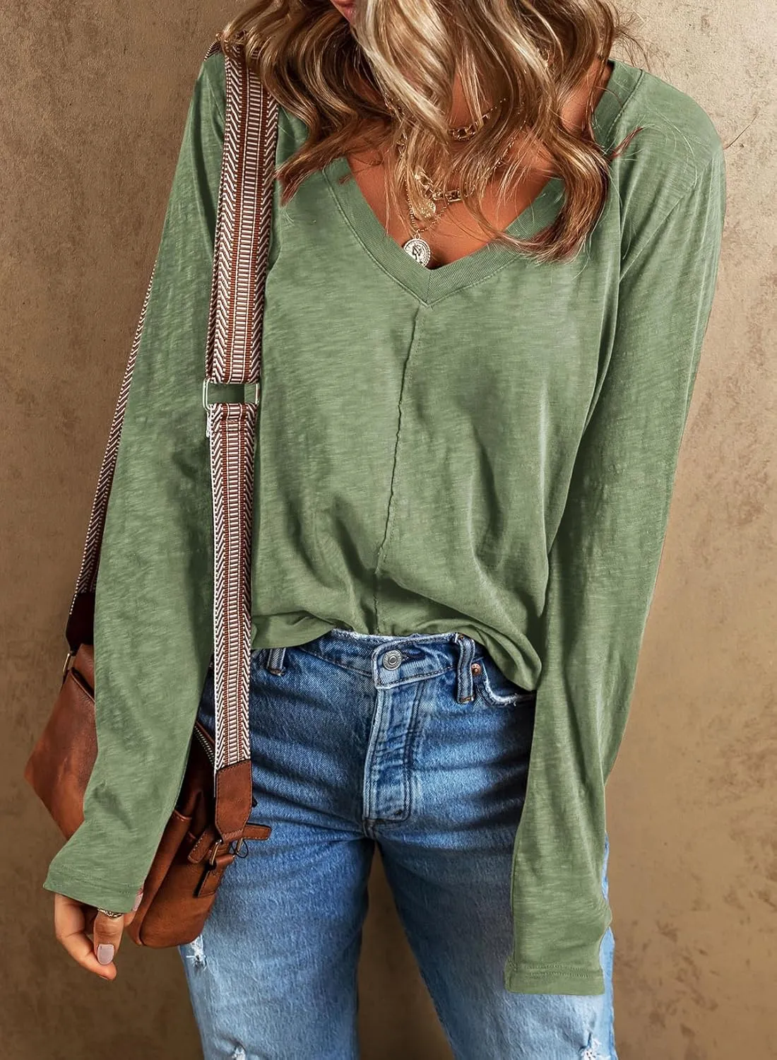 EVALESS Spring Tops for Women Beach Vacation Clothes V Neck Summer Tops Long Sleeve Shirts Basic T Shirts Women's Clothing