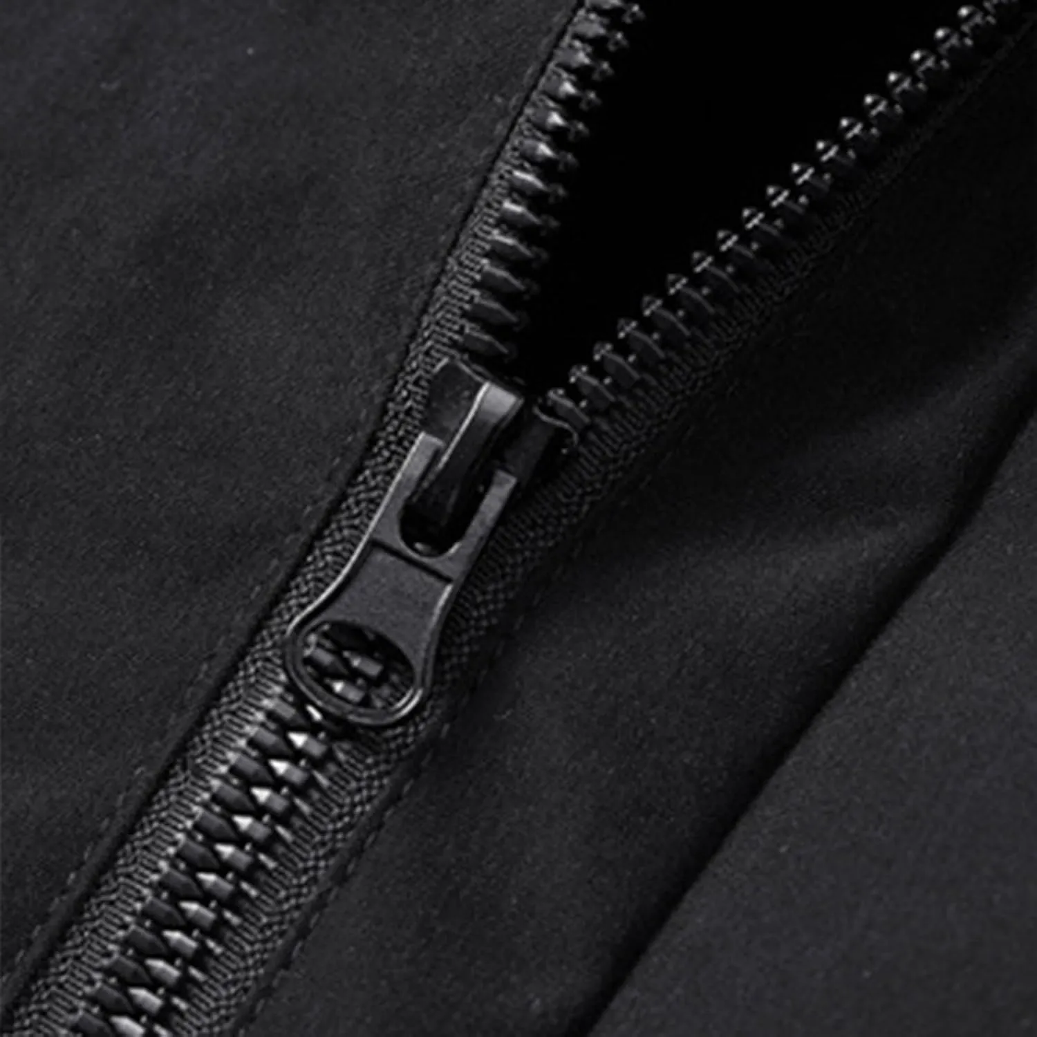 Men's Windproof Outdoor Jacket Drawstring Zipper Long Sleeve Warm Hooded Coat Fashion Snow Jacket with Pockets