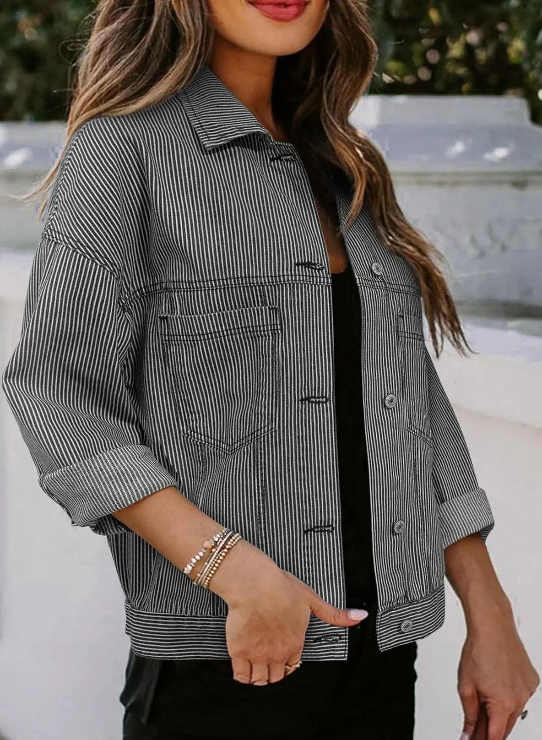 Women's Denim Jacket Long Sleeve Oversized Button Down Jean Coat Fall Casual Work Shacket with Chest Pockets