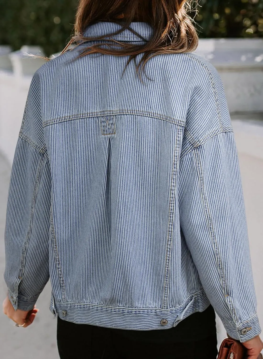 Women's Denim Jacket Long Sleeve Oversized Button Down Jean Coat Fall Casual Work Shacket with Chest Pockets