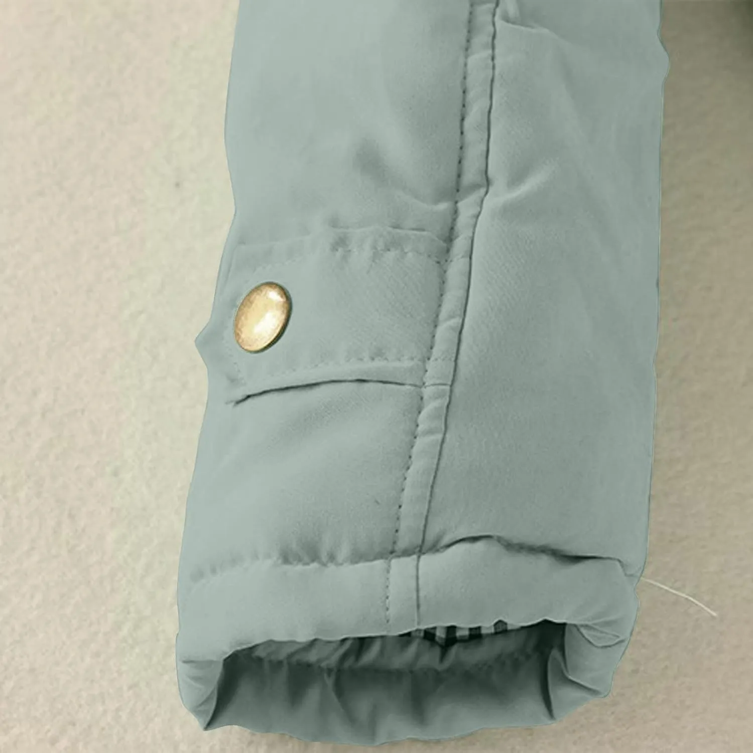 Womens Winter Fashion Warm Slim Fleece Lined Hooded Jackets Thickened Trendy Coats with Faux Fur Hood