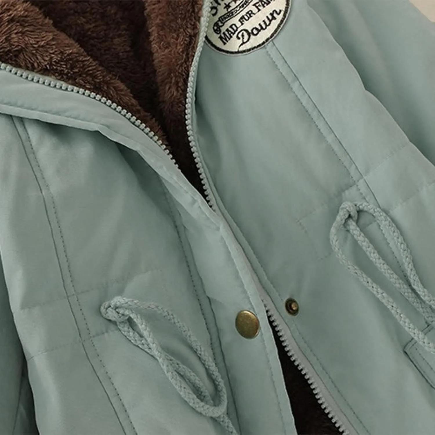 Womens Winter Fashion Warm Slim Fleece Lined Hooded Jackets Thickened Trendy Coats with Faux Fur Hood